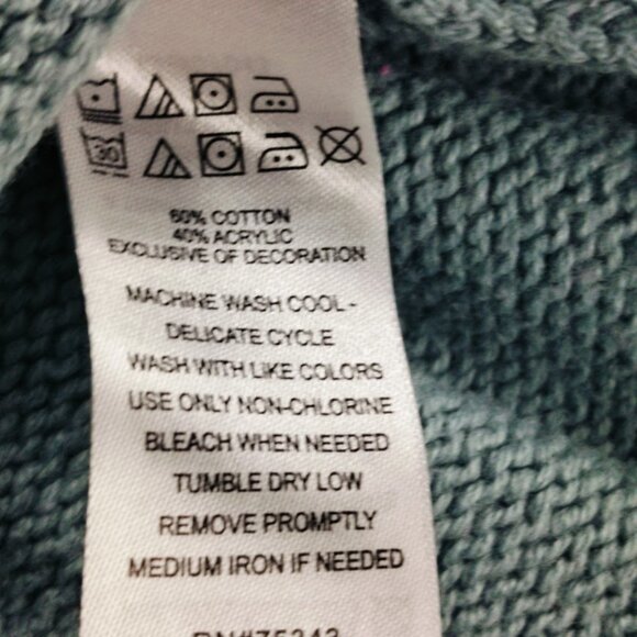 Little Ladies' Lounge: Girls' Sweaters and Sweatshirts Bundle (Size 6/6x) - Picture 6 of 15